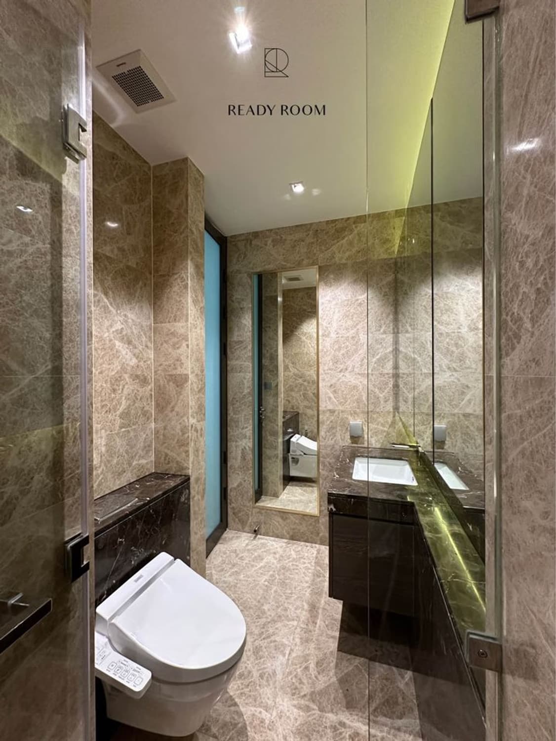 Condo for Rent at 28 Chidlom by SC Asset - Image 10