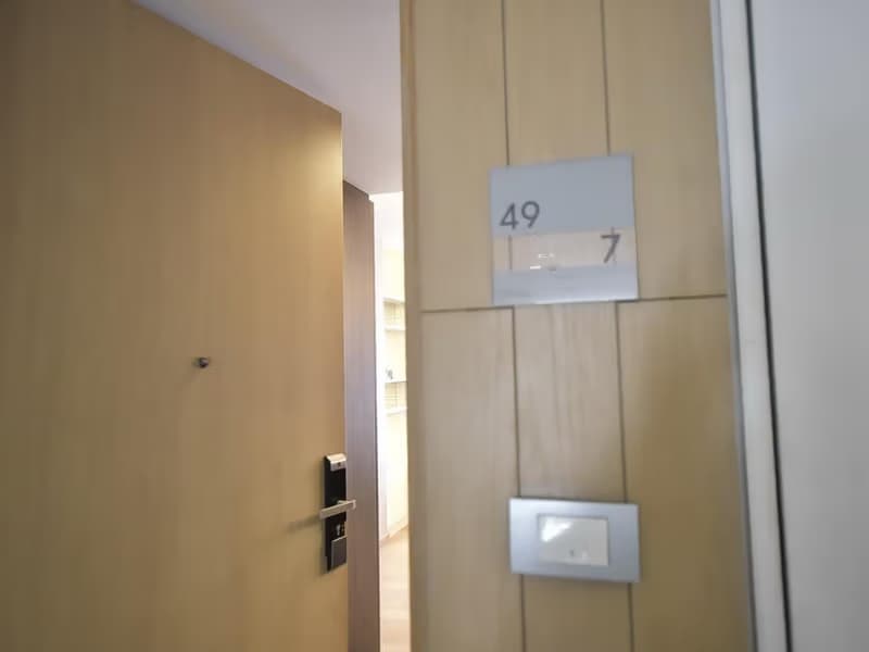 Condo for Rent at Via 49