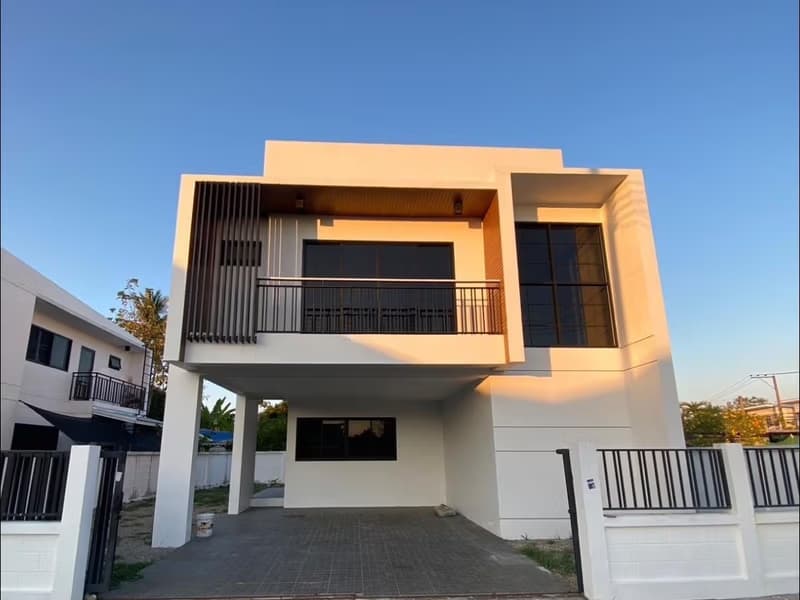 3 Bed House for Sale in San Kamphaeng District