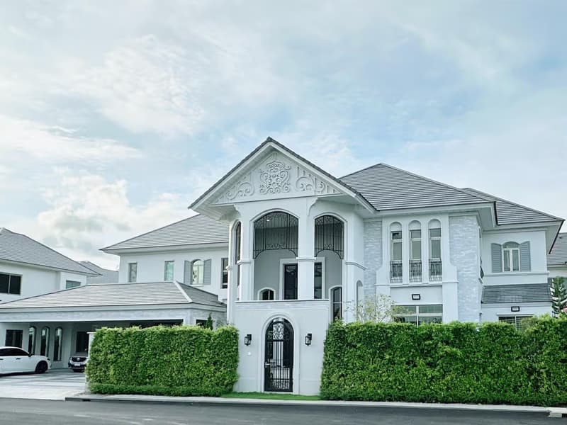 5 Bed House for Rent and Sale in Prawet