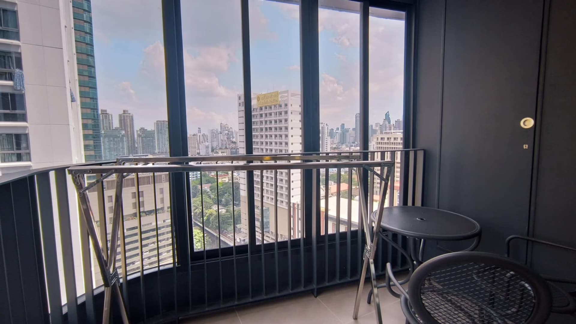 Condo for Rent at Ideo Mobi Asoke - Image 10