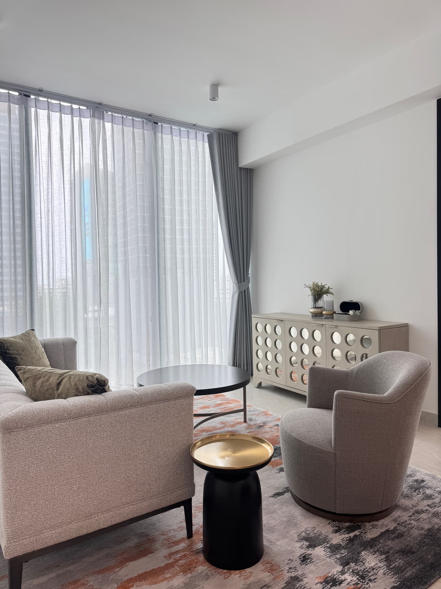 2 Bed Condo for Rent and Sale in Bang Rak - Image 7