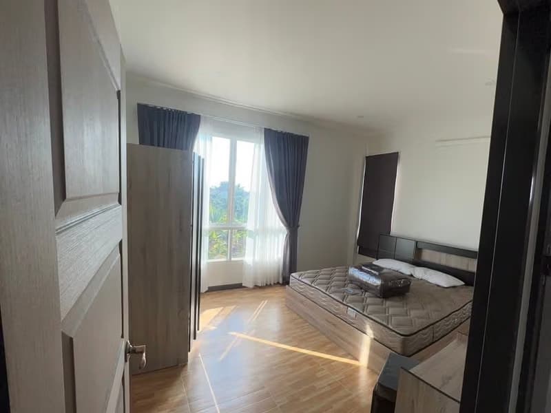 3 Bed House for Rent in Saraphi