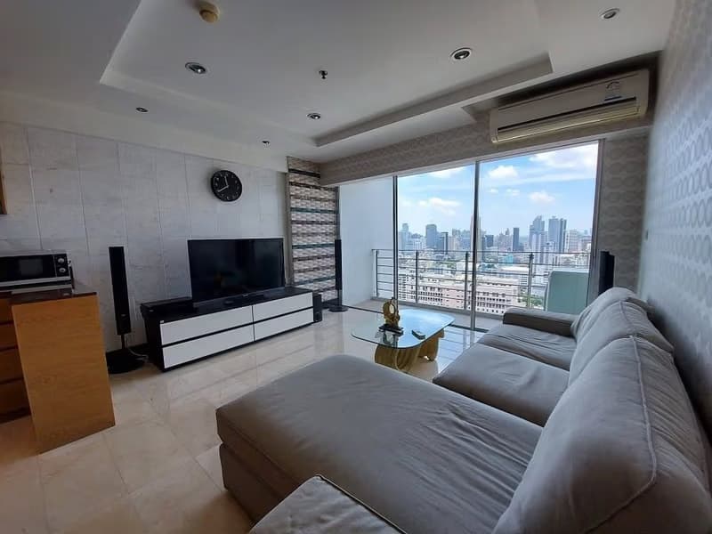 2 Bed Condo for Rent in Huai Khwang