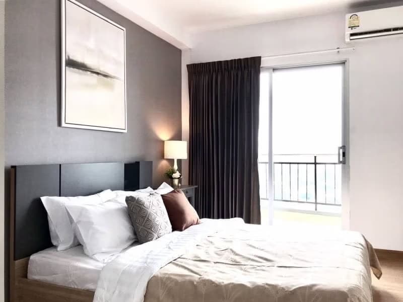 2 Bed Condo for Sale in Huai Khwang