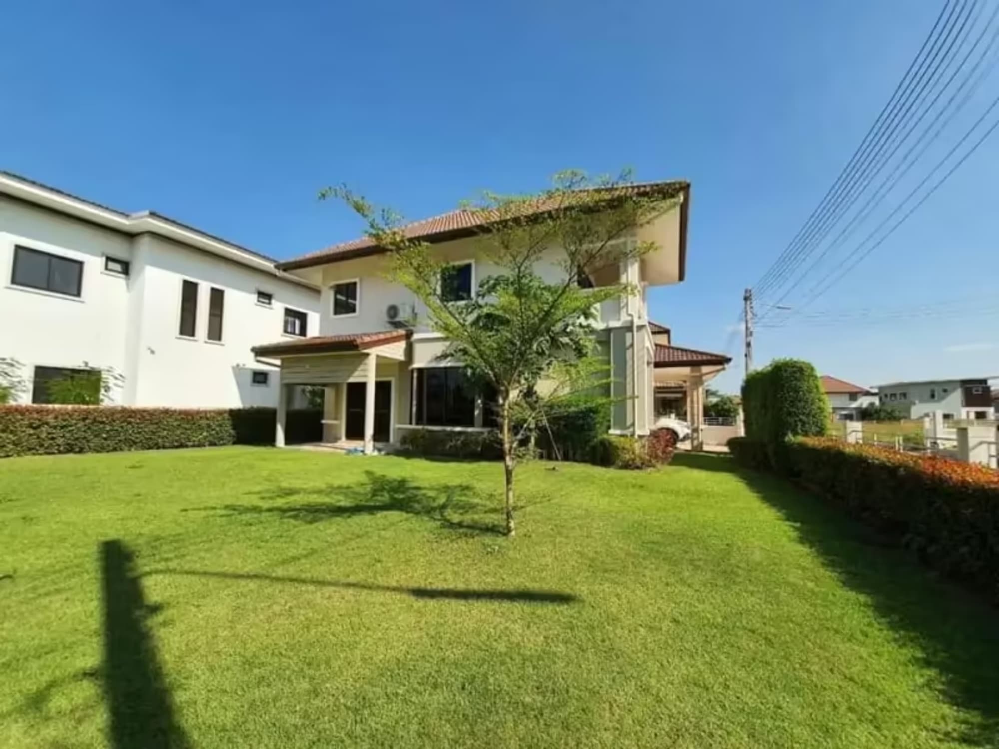 3 Bedroom House - Image 2