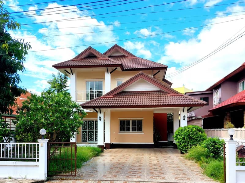 3 Bed House for Rent in San Sai District