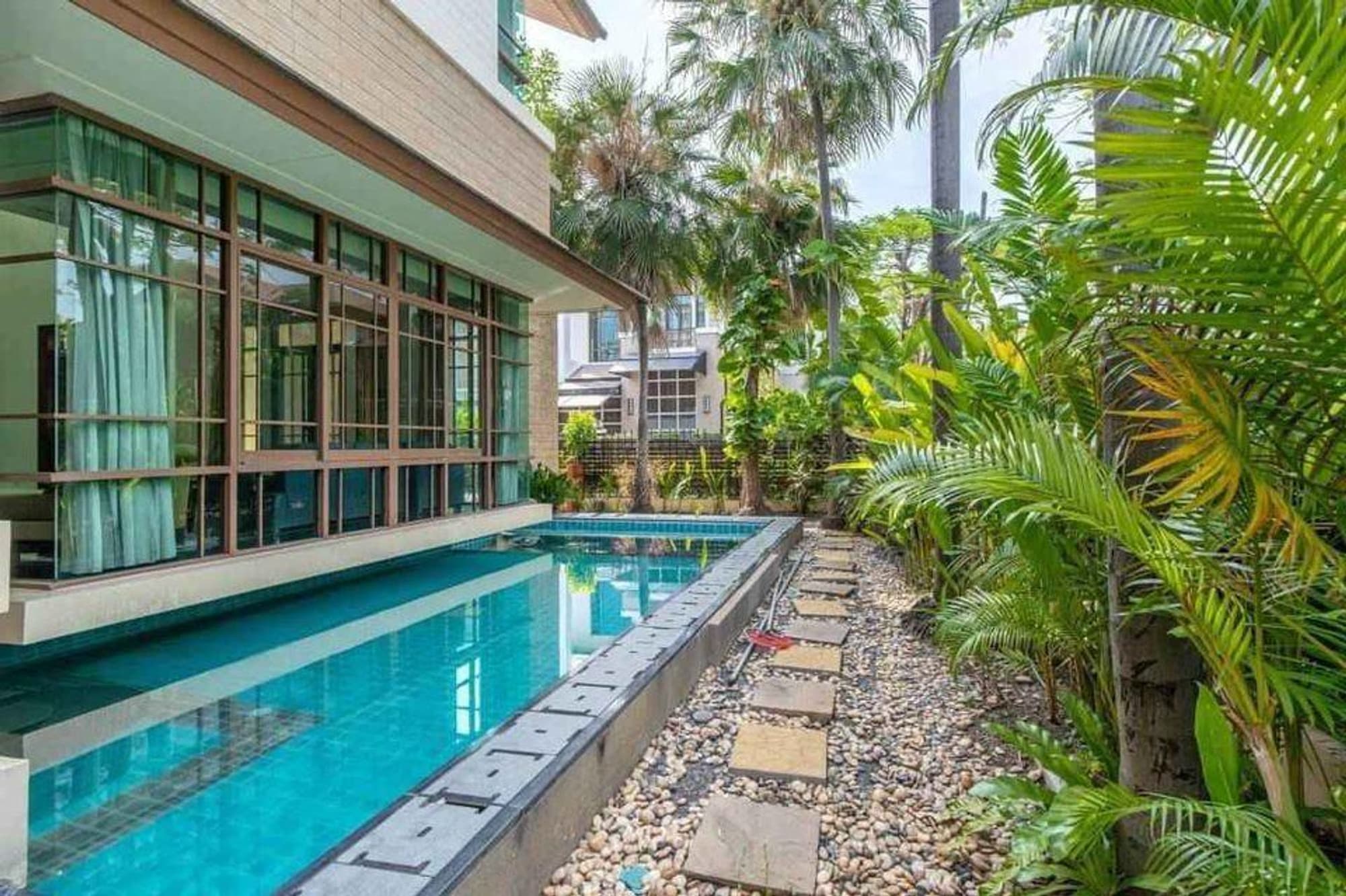 4 Bedroom House - Image 2