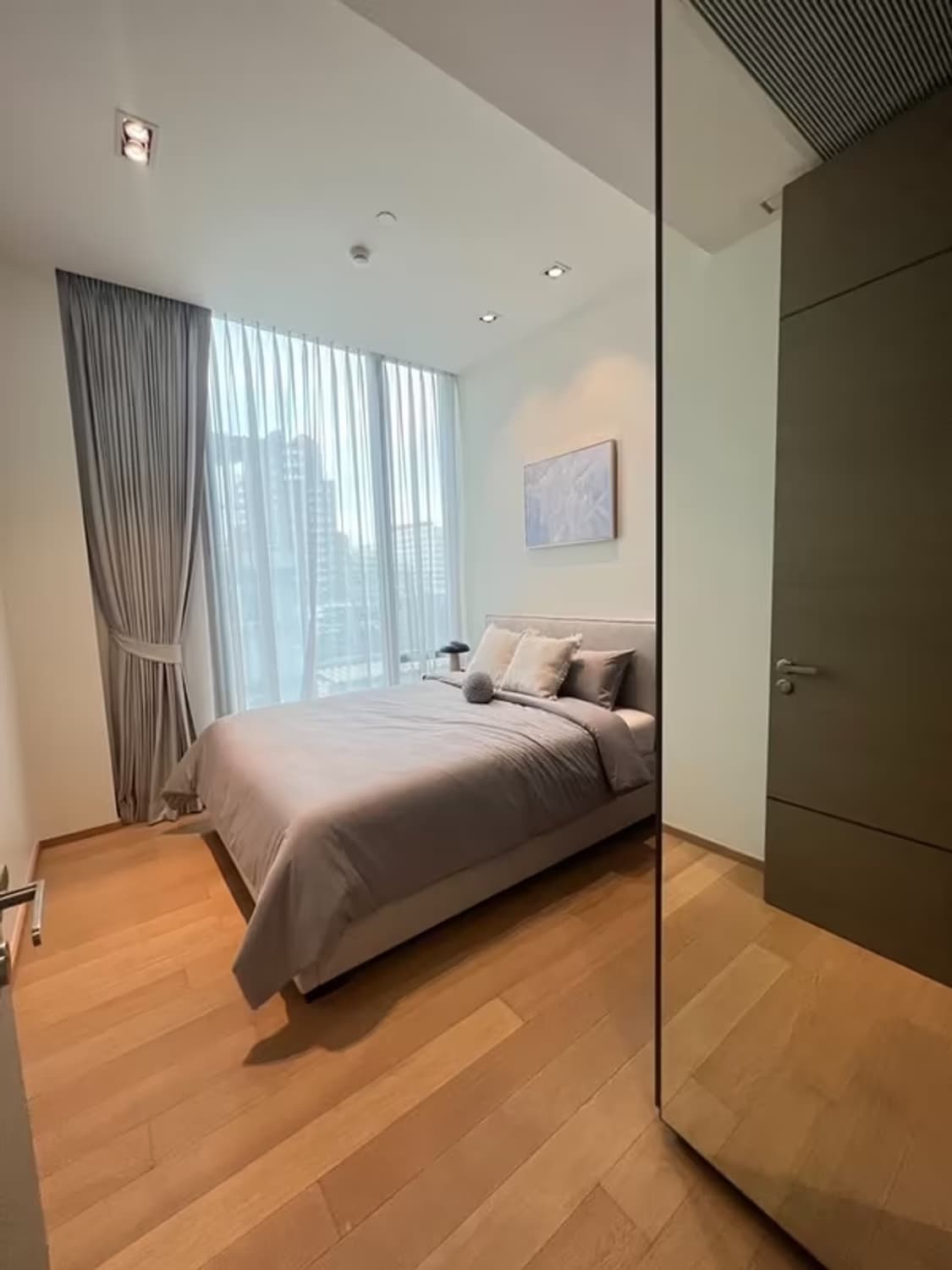 Condo for Rent at 28 Chidlom by SC Asset - Image 2