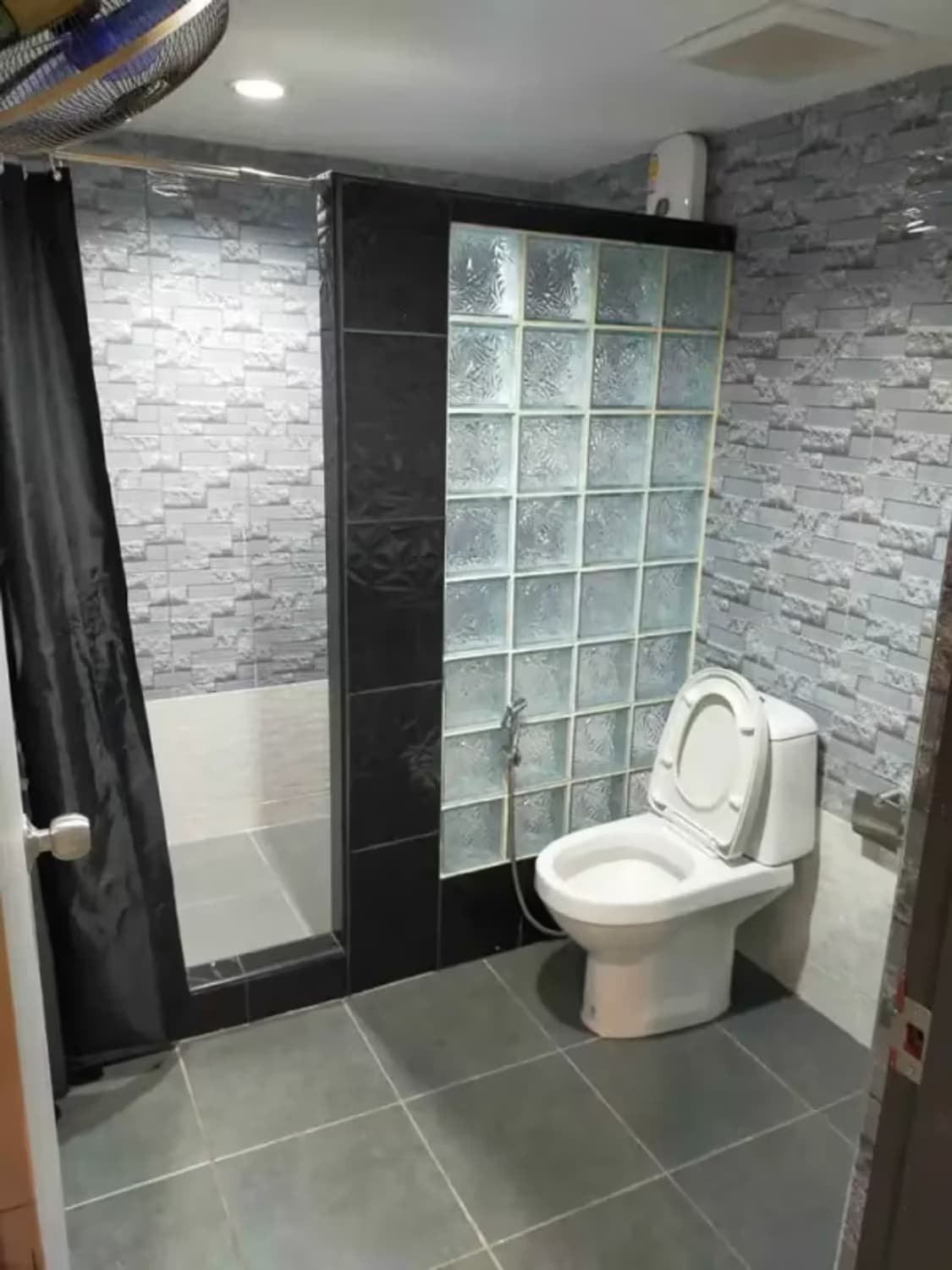 3 Bedroom House - Image 8