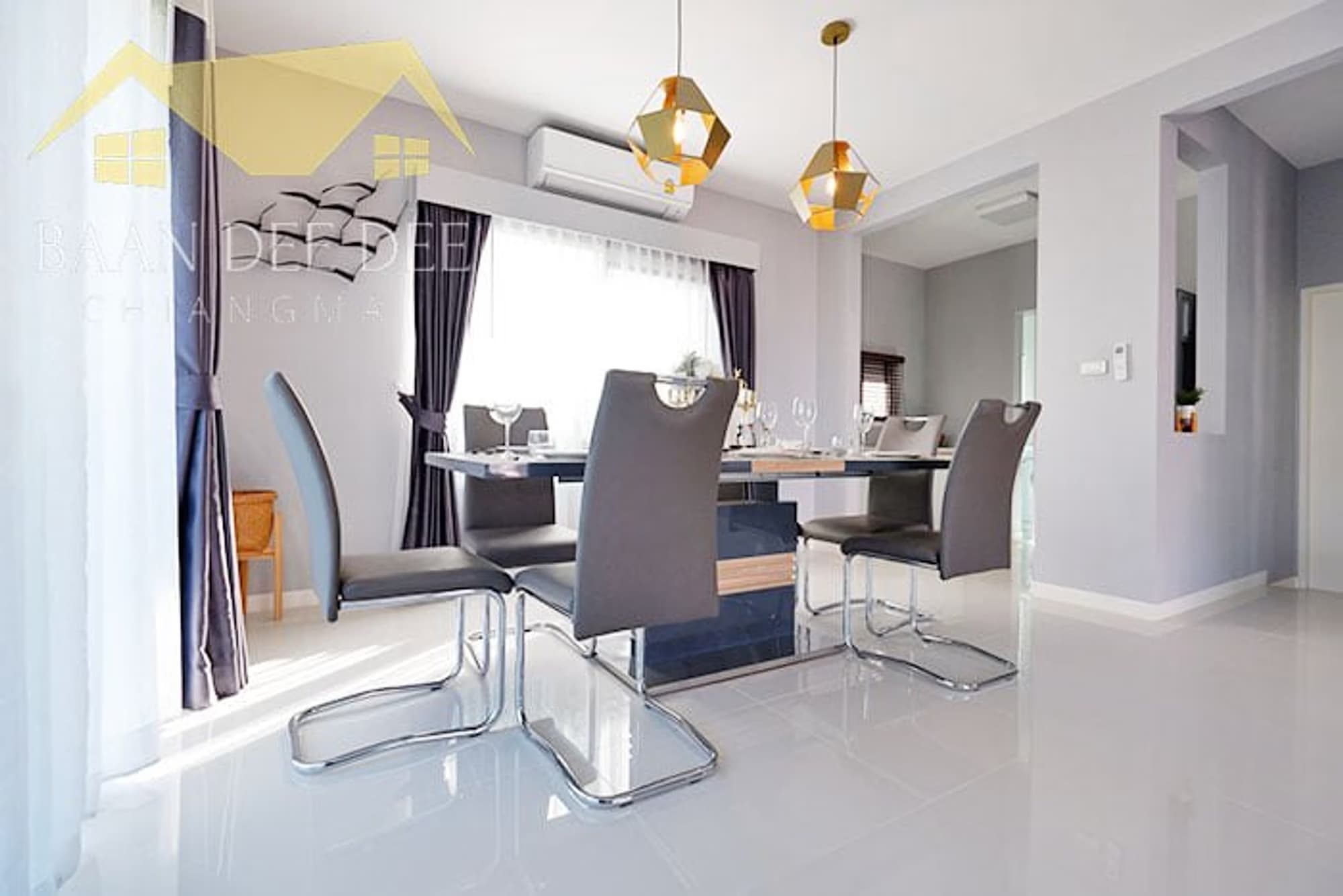 3 Bed House for Rent in San Kamphaeng District - Image 2