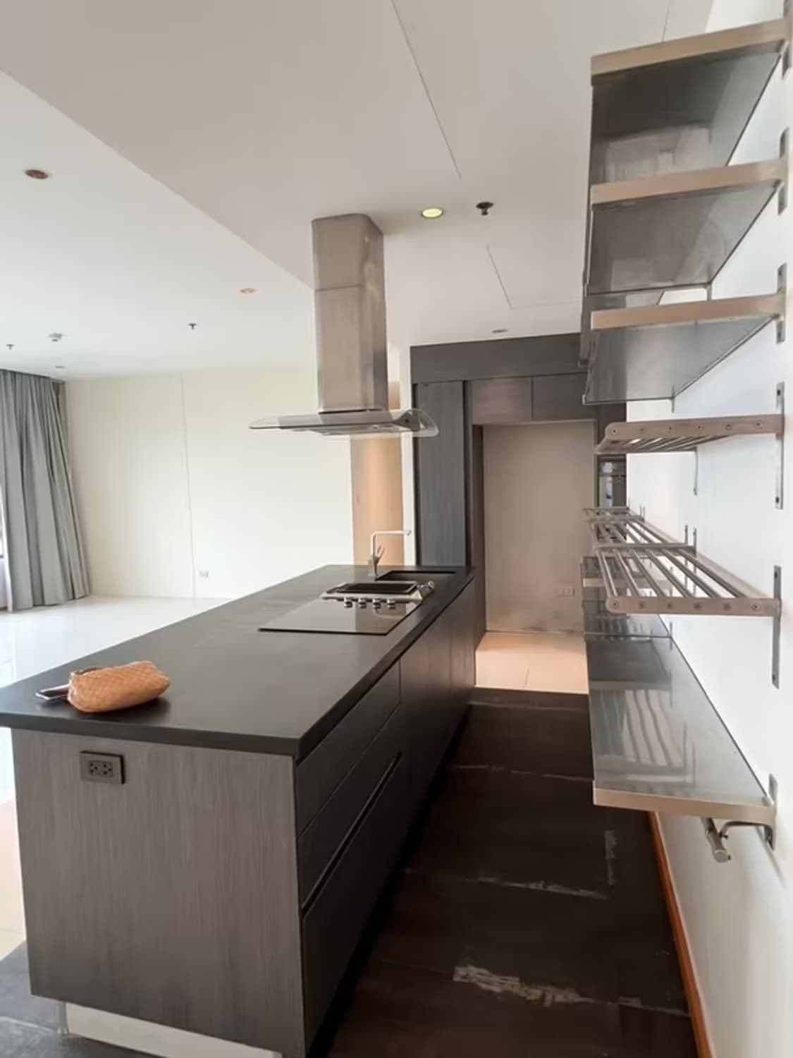 Condo for Rent, Sale at The Emporio Place - Image 3