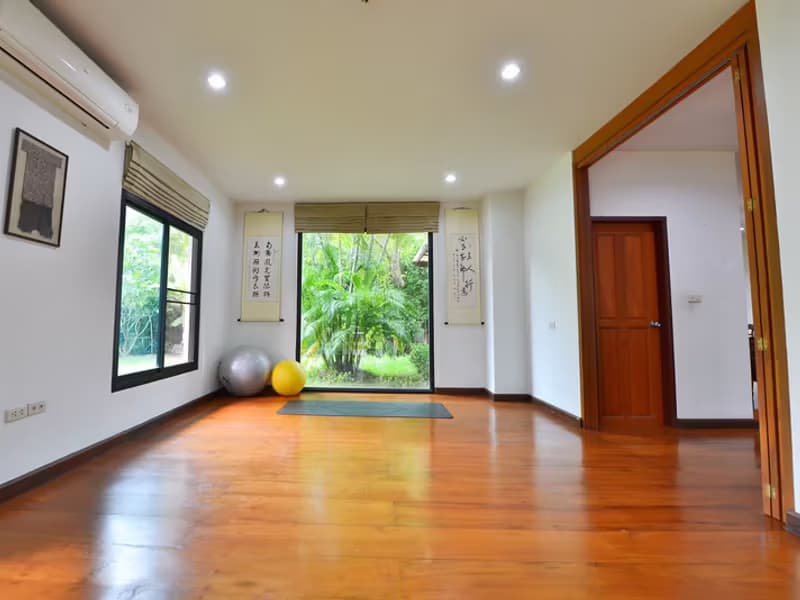 Lanna Contemporary Pool Villa