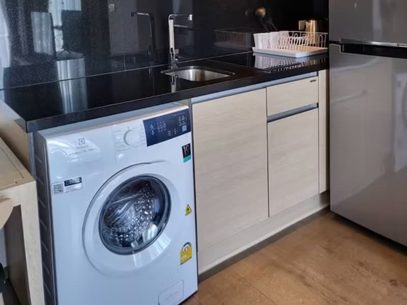 1 Bedroom Condo