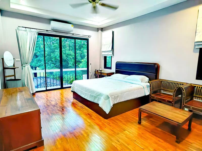 4 Bed House for Rent in Hang Dong