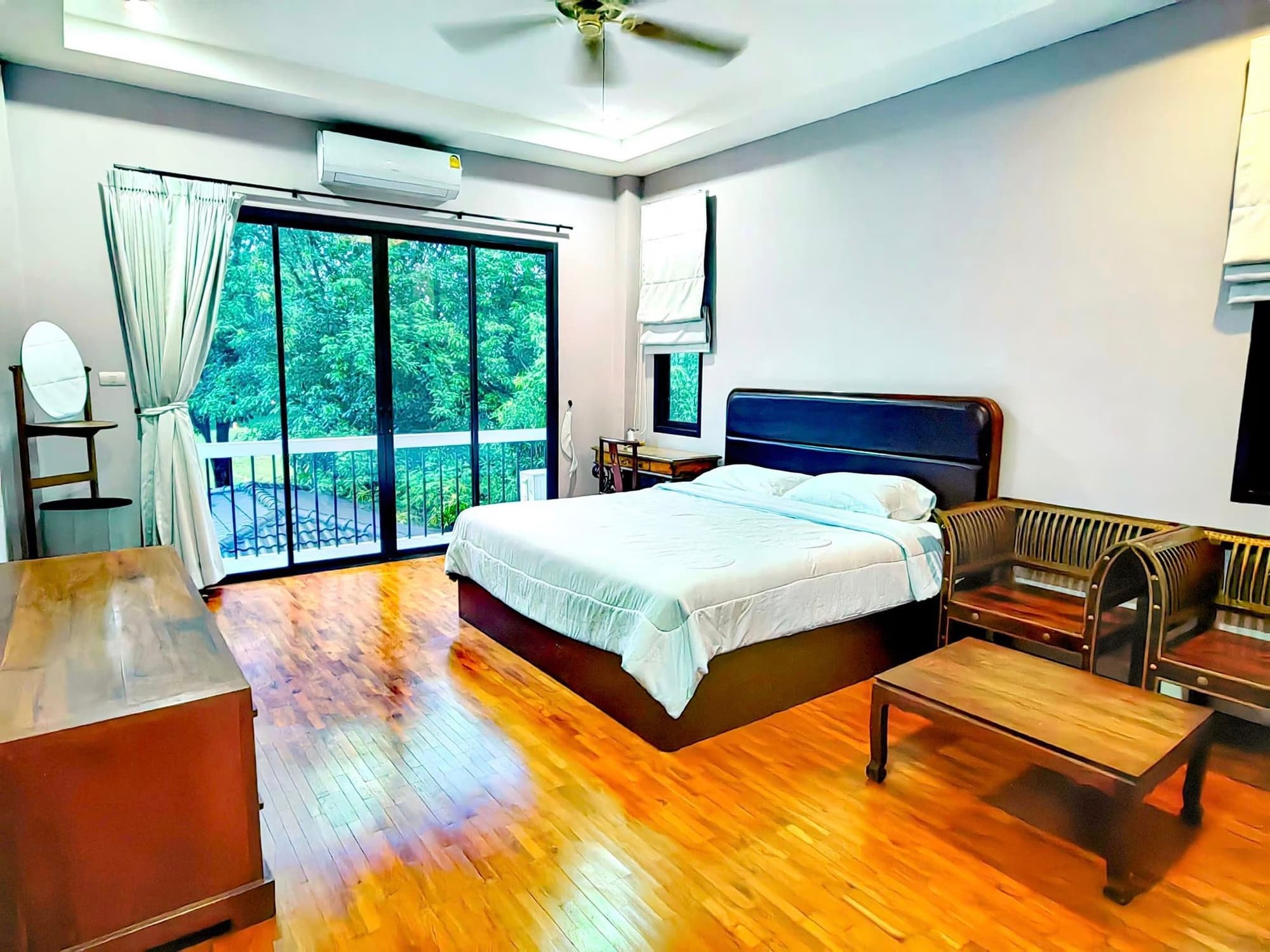 4 Bed House for Rent in Hang Dong - Image 9