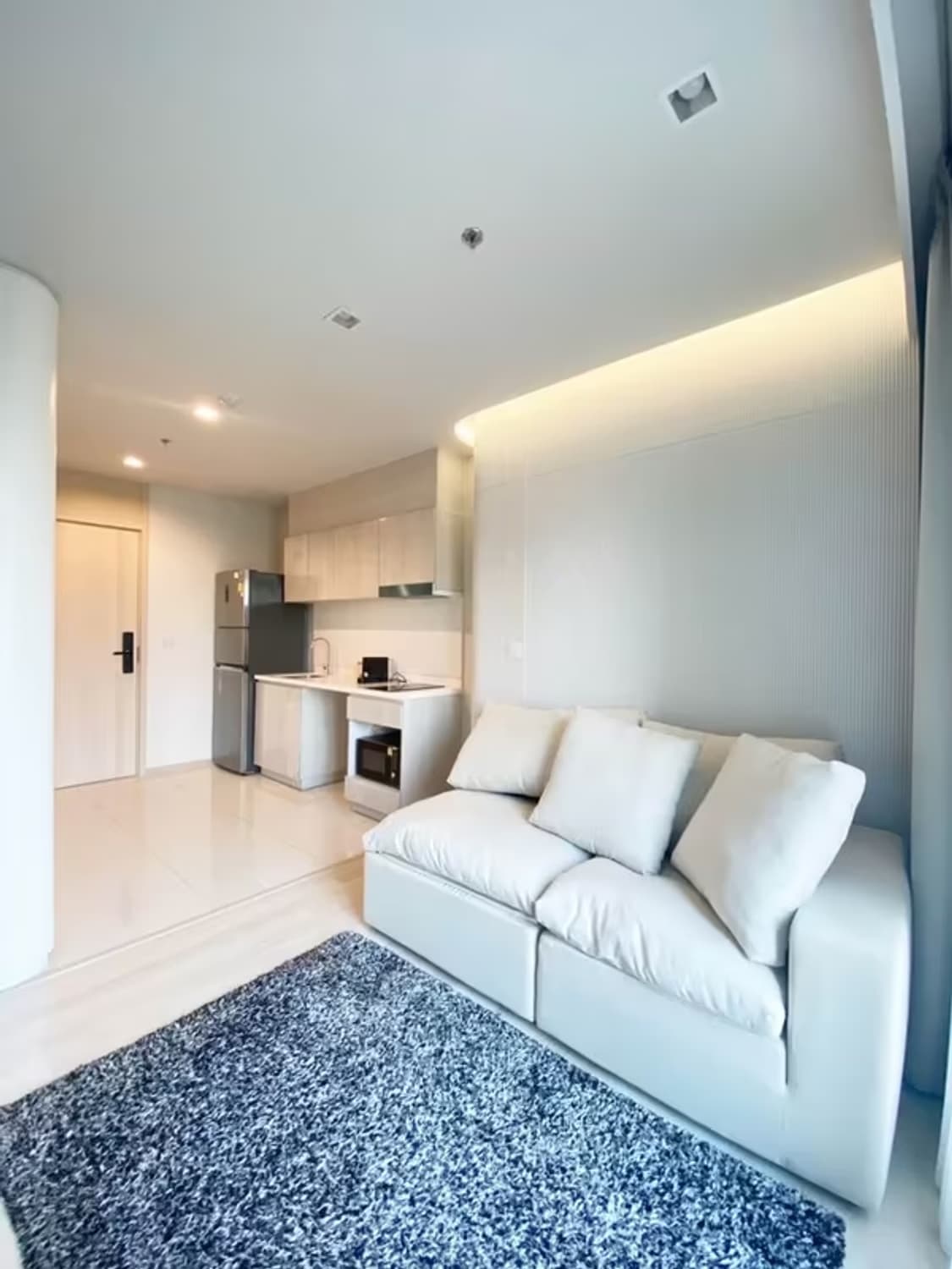 Condo for Rent, Sale at Life One Wireless - Image 1