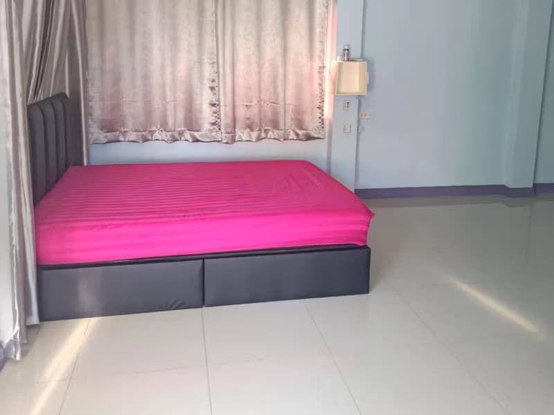 3 Bed House for Rent in Saraphi District