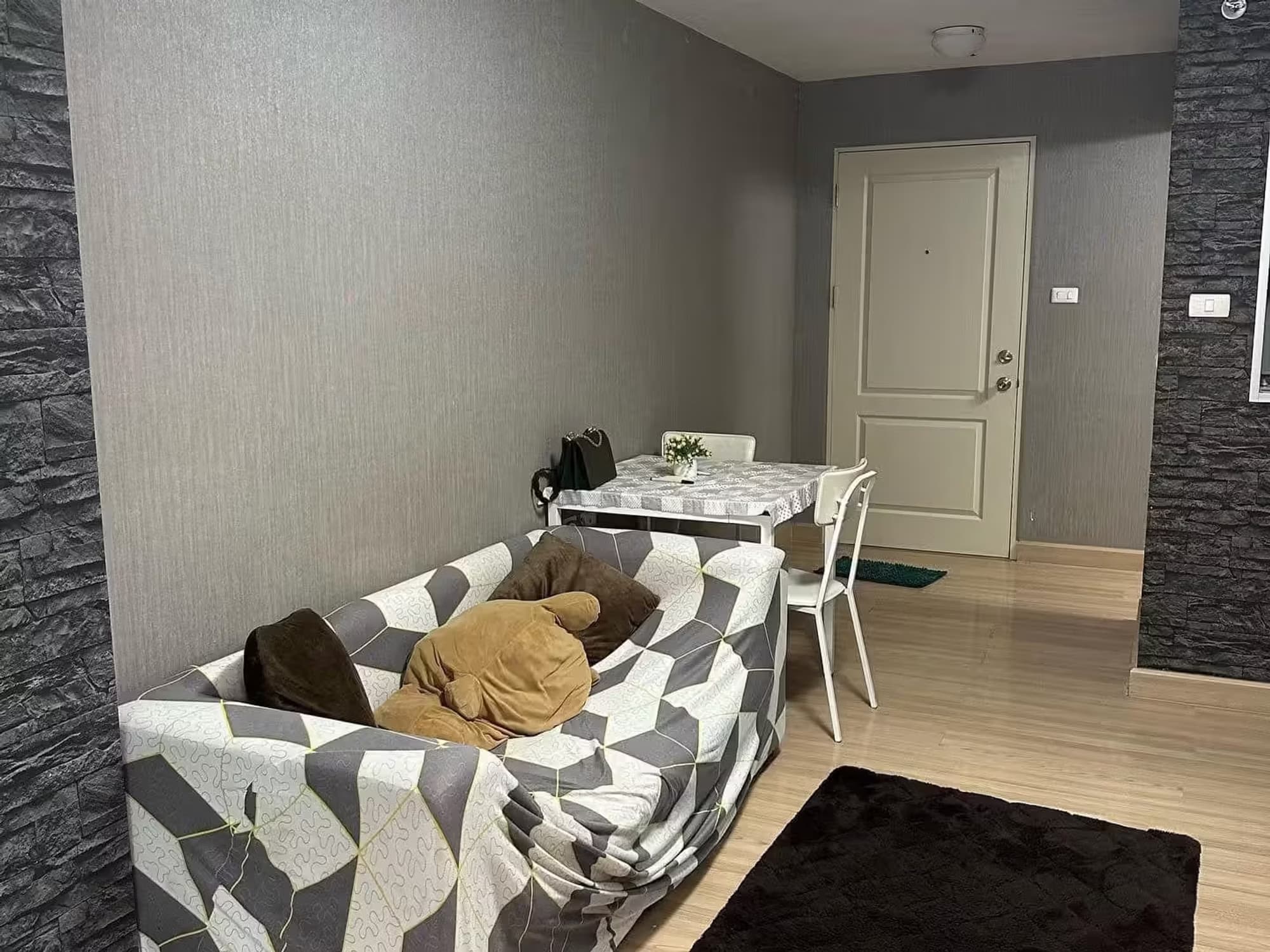 Condo for Rent, Sale at The Escape Condominium - Image 8