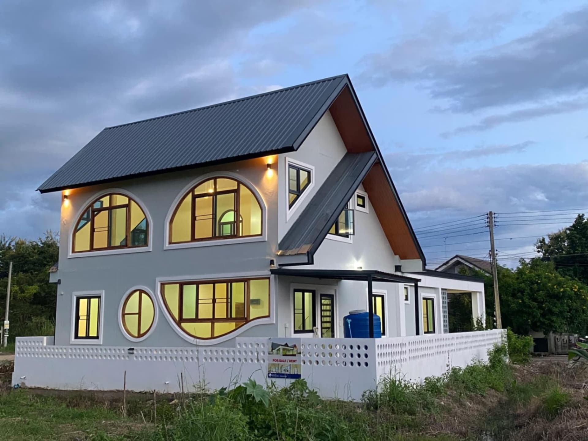 4 ห้องนอน บ้าน สำหรับ จำหน่าย ใน Hang Dong District - Image 1
