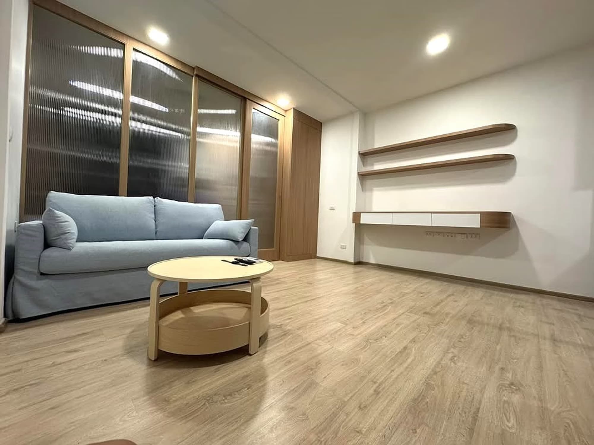 1 Bed Condo for Rent in Phaya Thai - Image 1