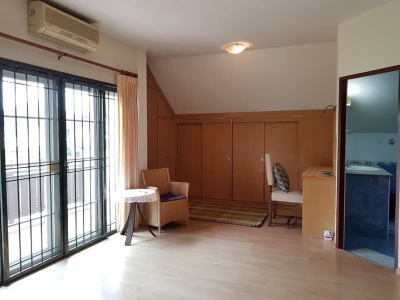 4 Bed House for Sale in Hang Dong