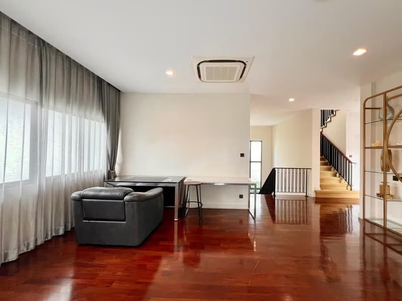 House for Sale at  Grand Bangkok Boulevard Rama 9 - Srinakarin