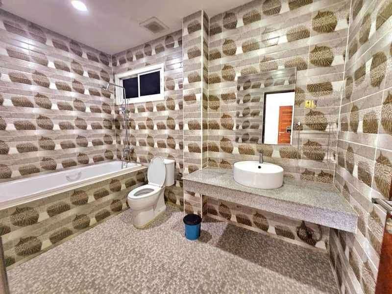 6 Bed House for Rent in San Sai