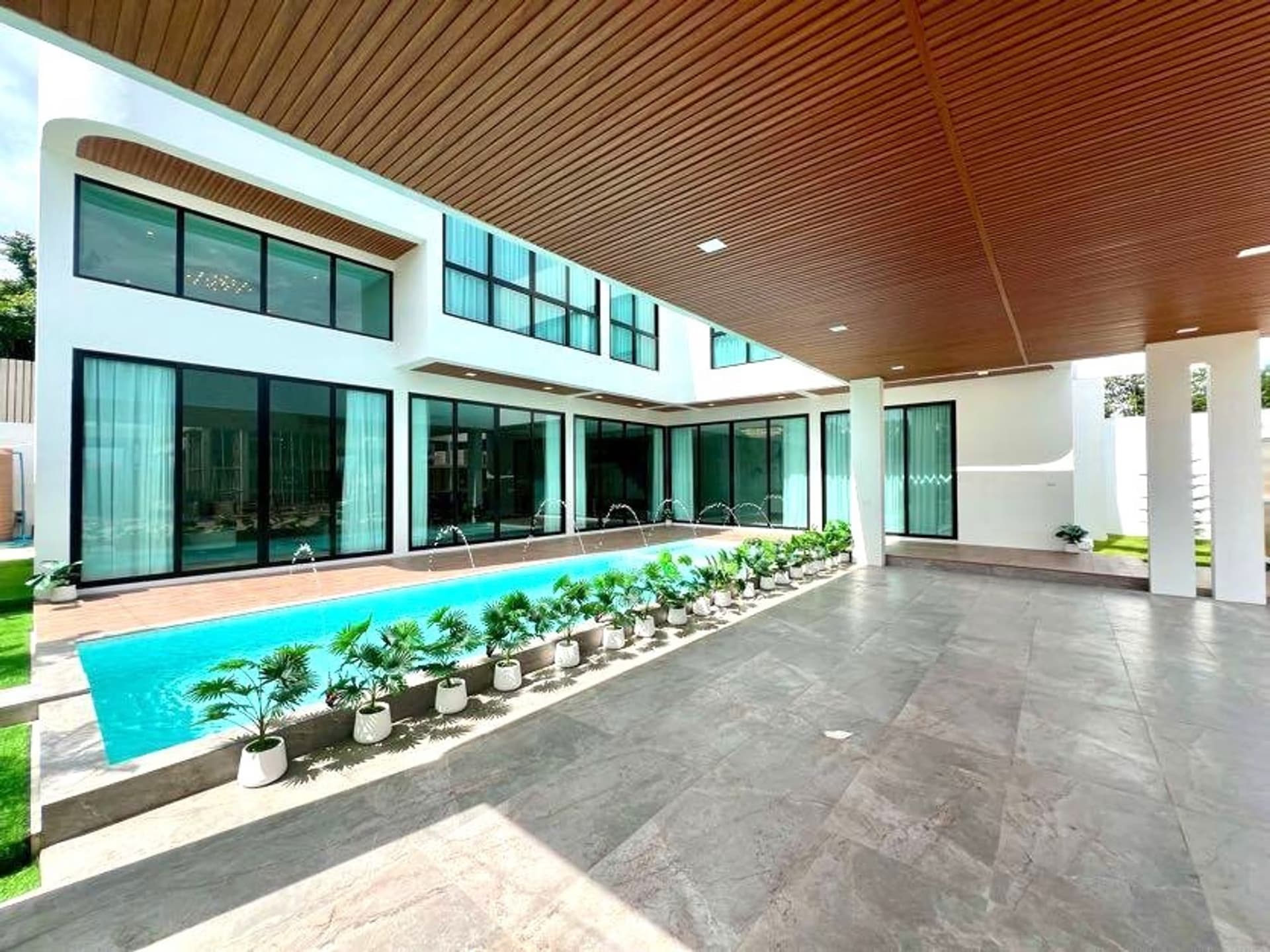 7 Bed House for Rent and Sale in Mueang Chiang Mai District - Image 26