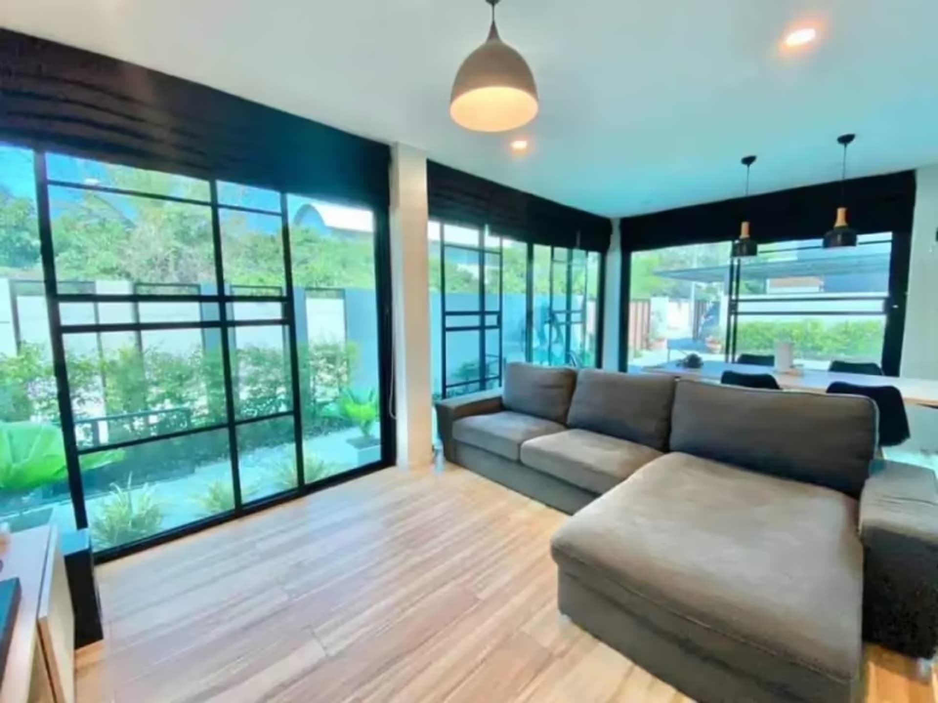 5 Bedroom House - Image 15