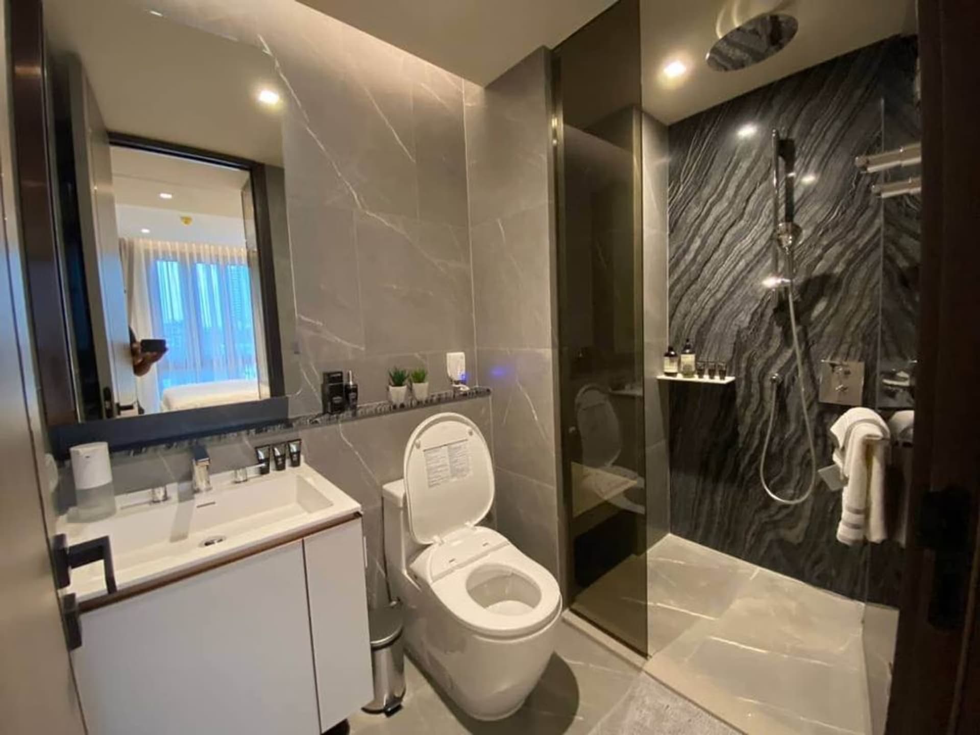 Condo for Rent at The Reserve Sukhumvit 61 - Image 11
