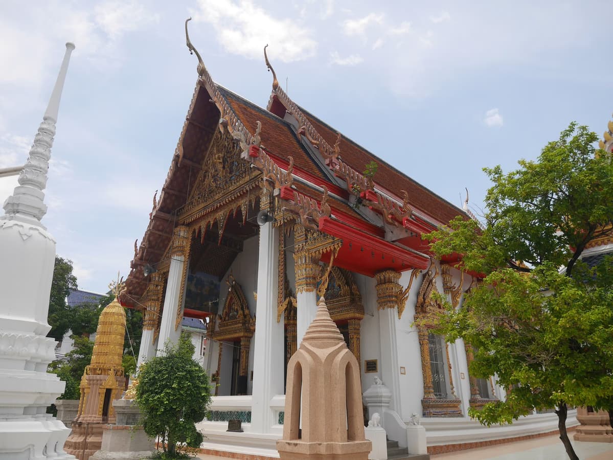 โรงเรียนเปี่ยมสุวรรณวิทยา