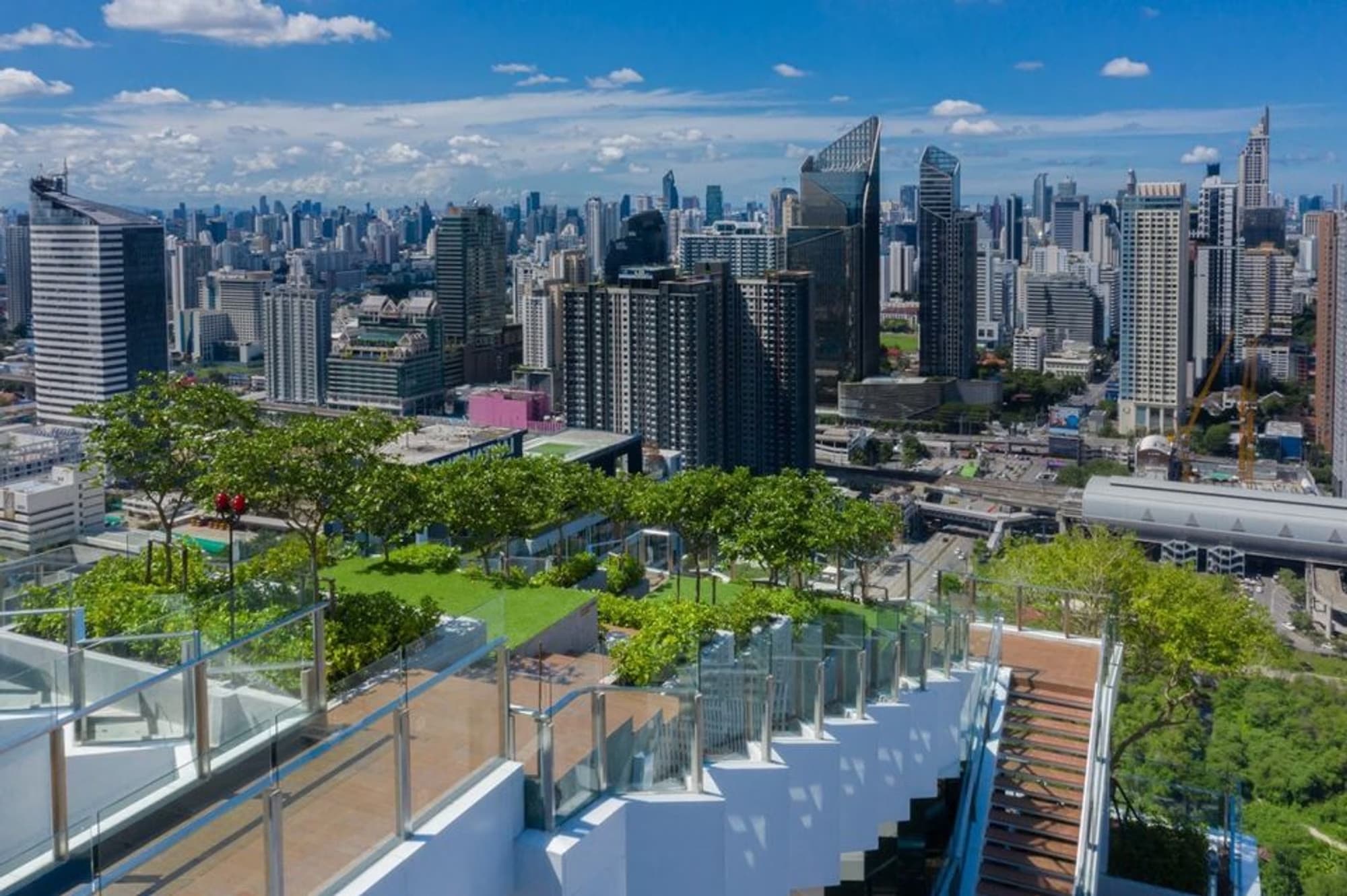 Condo for Rent at Life Asoke - Rama 9 - Image 9