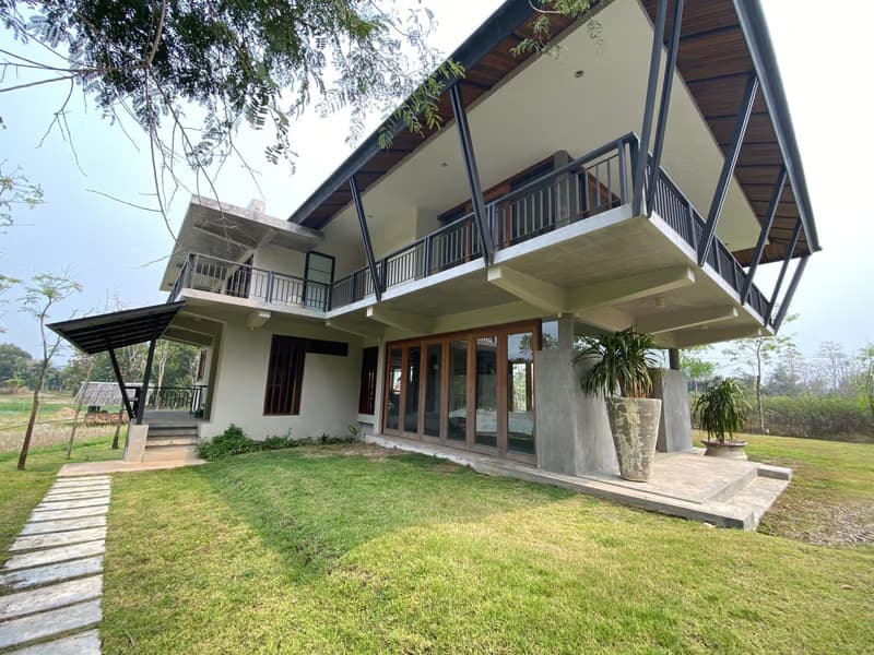 2 Bedroom House