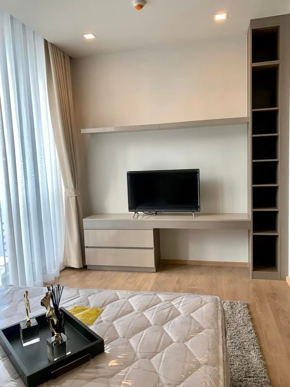 1 Bed Condo for Rent and Sale in Watthana - Image 3