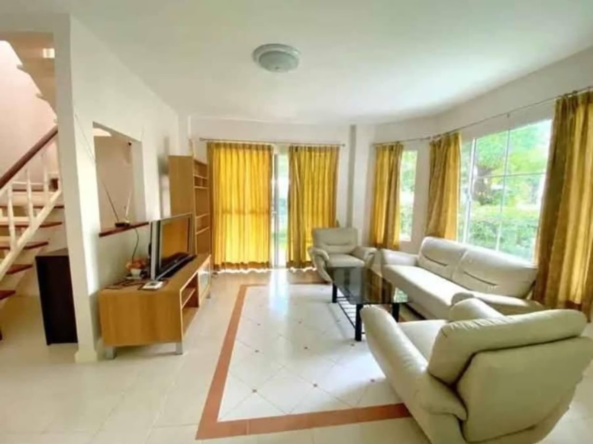 4 Bed House for Rent in Mueang Chiang Mai - Image 4