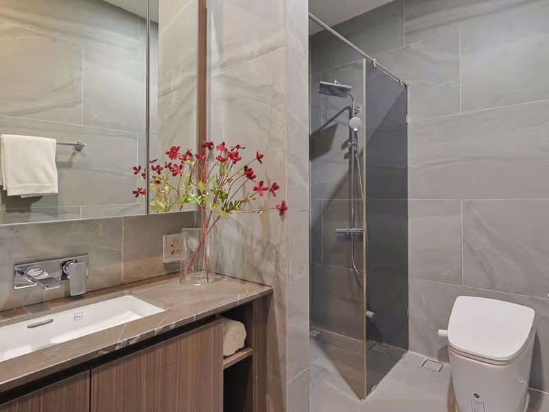 3 Bed Condo for Sale in Ratchathewi