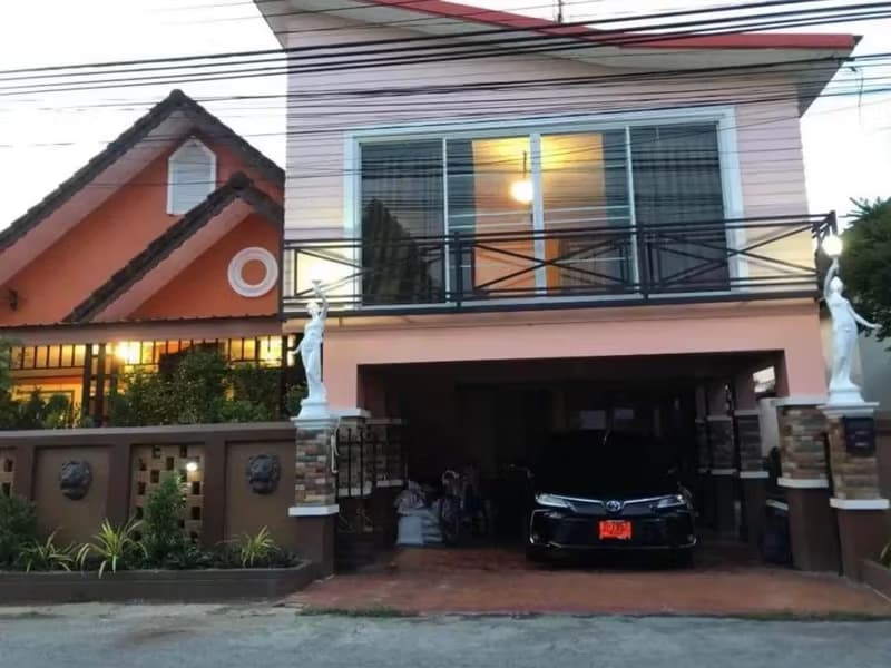 4 Bedroom House