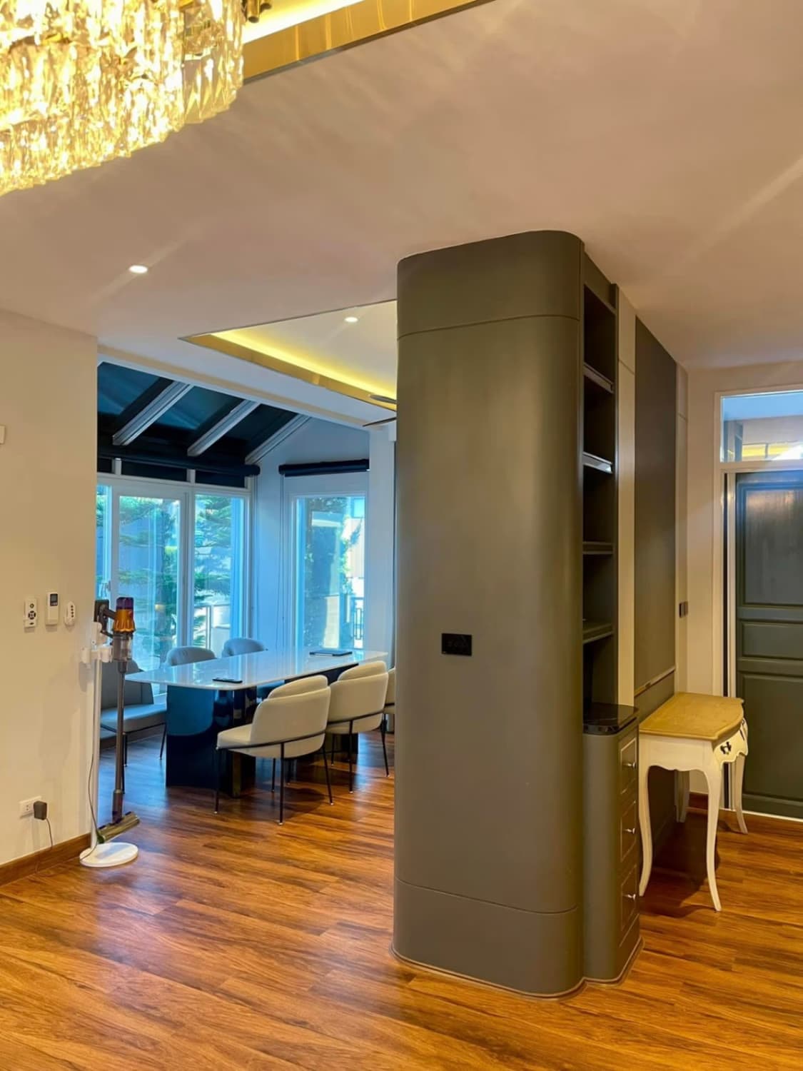 7 Bed House for Rent in Mueang Chiang Mai - Image 3