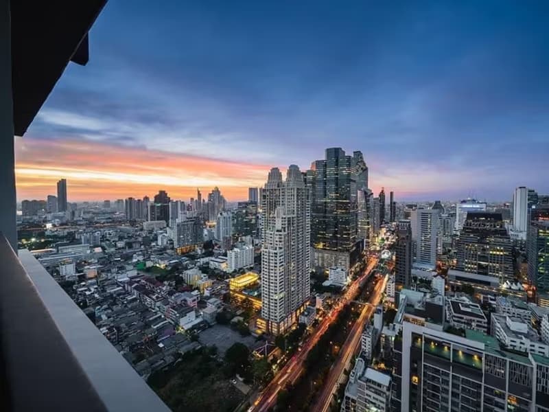Condo for Sale at Nara 9
