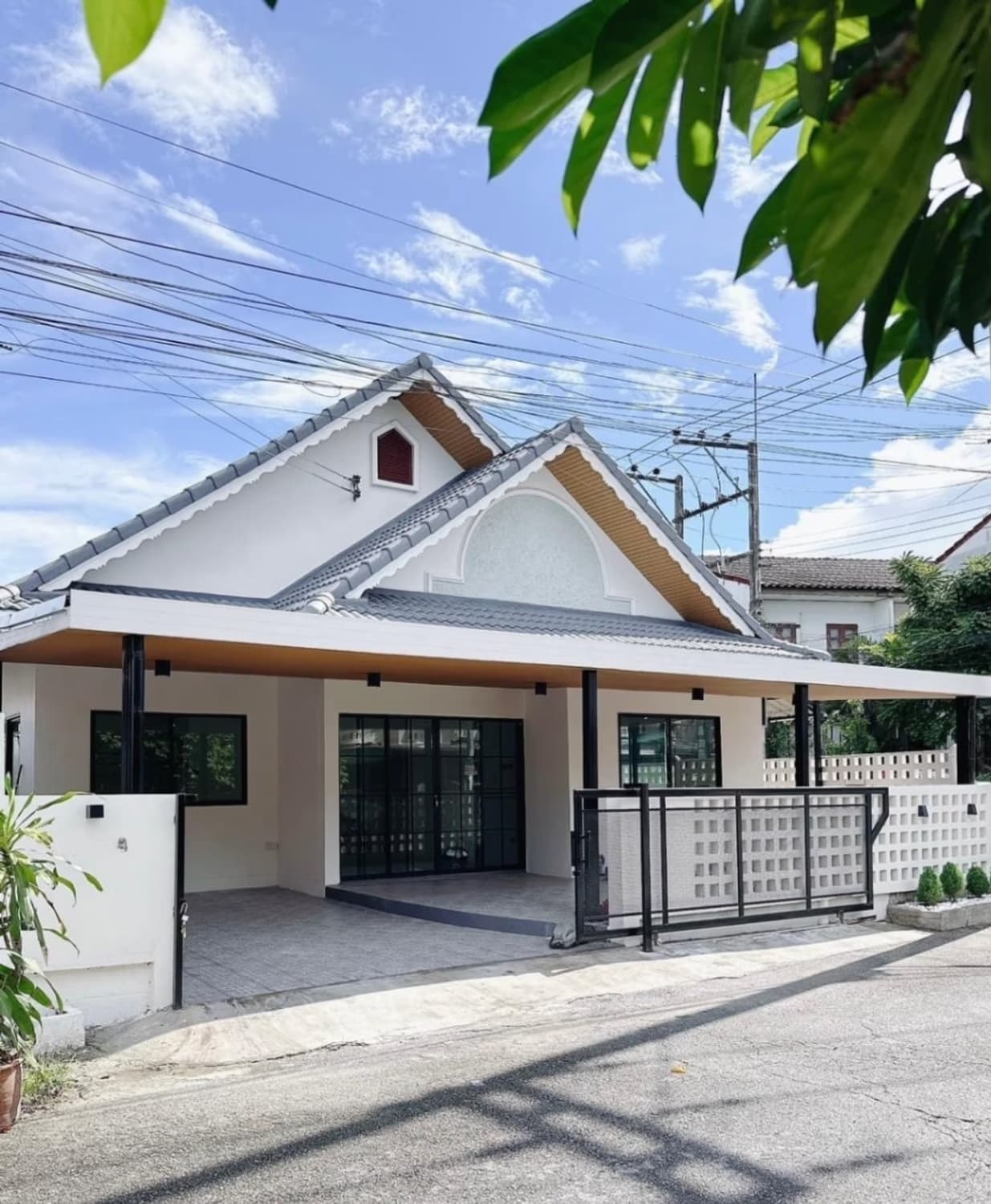 3 Bed House for Sale in Mueang Chiang Mai - Image 1