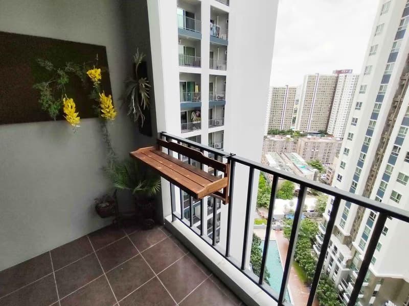 2 Bed Condo for Sale in Huai Khwang