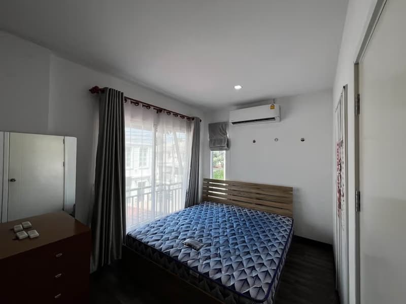 4 Bed Townhouse for Rent and Sale in Mueang Chiang Mai