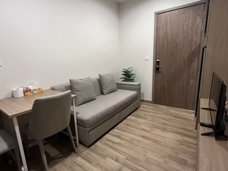 1 Bedroom Condo