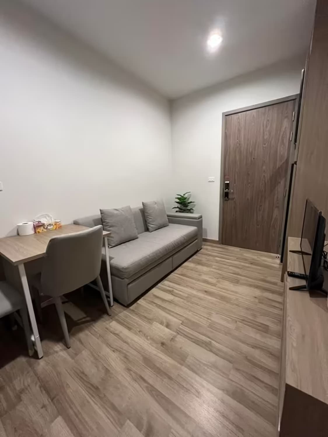 1 Bedroom Condo - Image 9