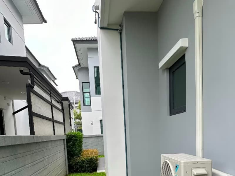 4 Bed House for Rent in Bang Phli