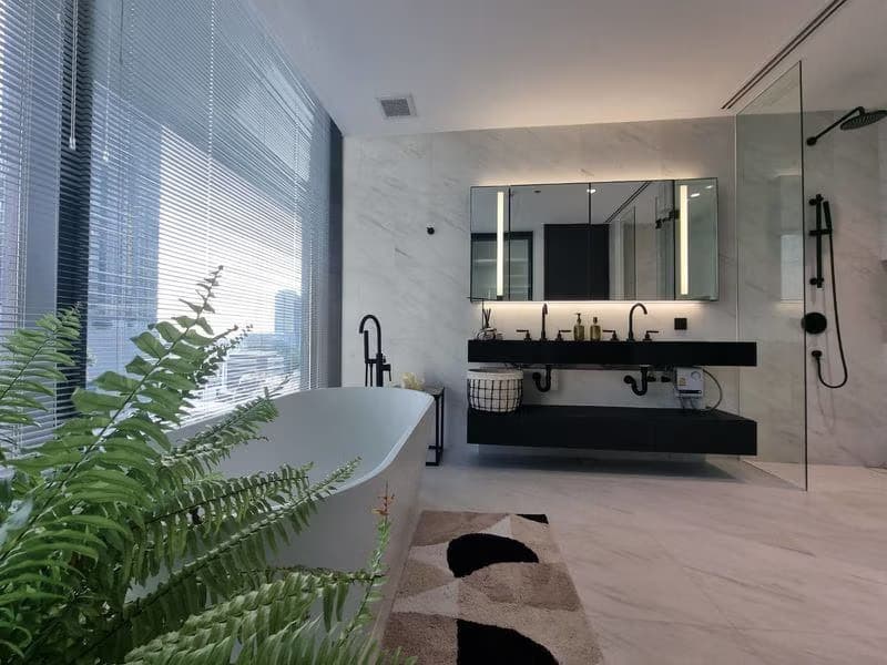 2 Bed Condo for Rent in Bang Rak