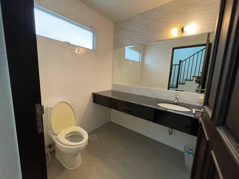 4 Bed House for Sale in Wang Thonglang