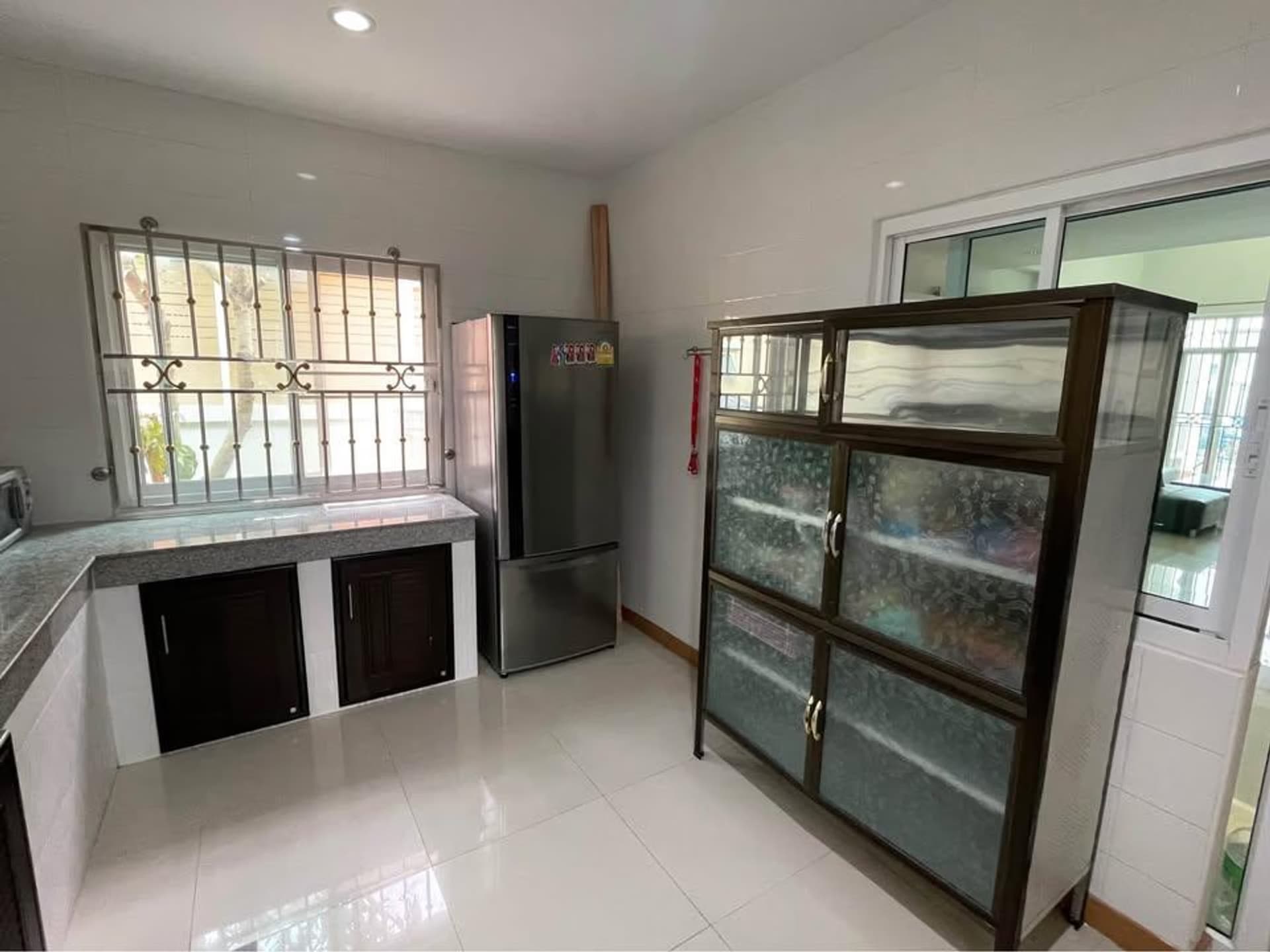 4 Bed House for Rent and Sale in Mueang Chiang Mai - Image 5