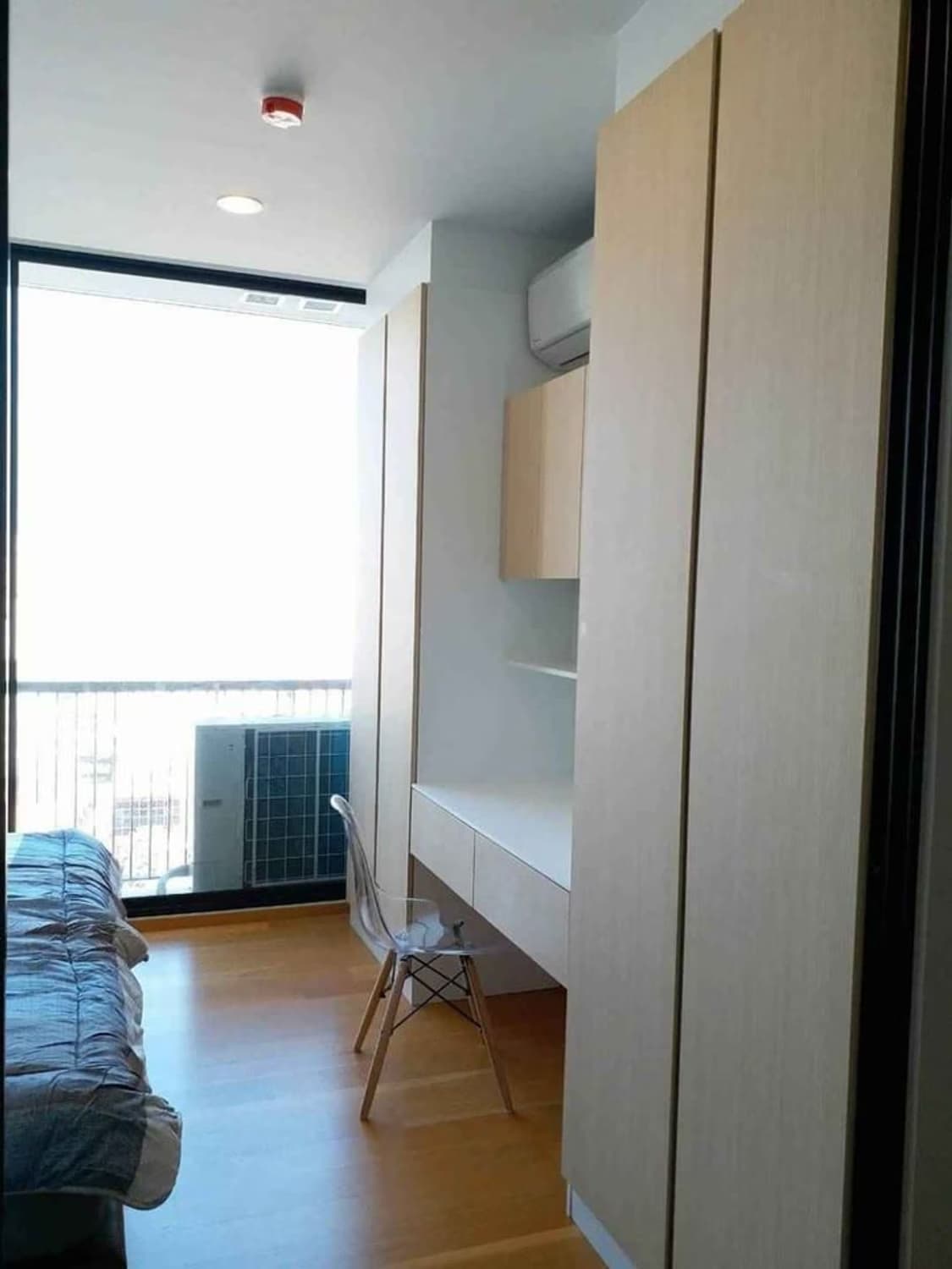 1 ห้องนอน Condo สำหรับ ขายและจำหน่าย ใกล้ Surasak BTS - Image 4